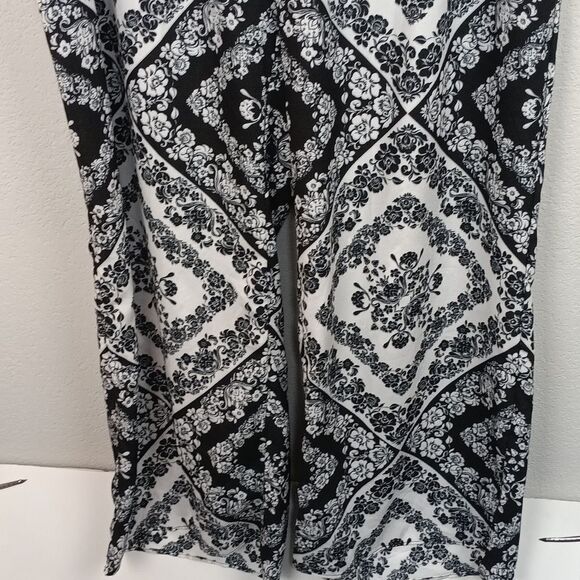 Calvin Klein Women Black and White Boho Chic Wide Leg Pants sz 1X - Picture 3 of 11